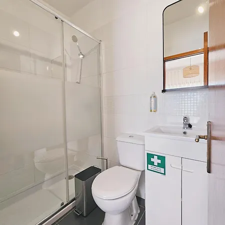 44 Forty Four Coast - By Double Ninety Konukevi 4*