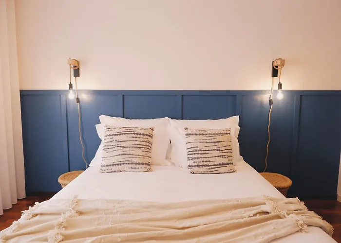 44 Forty Four Coast - By Double Ninety