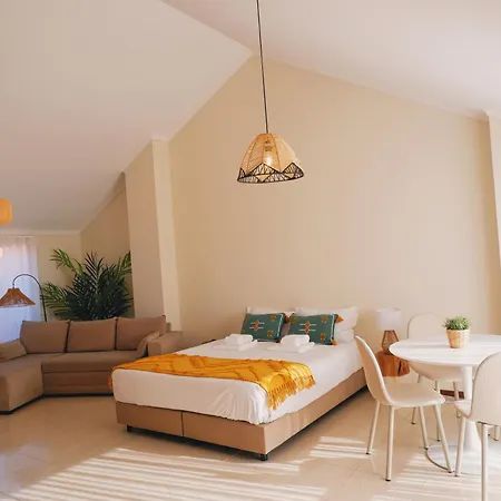 44 Forty Four Coast -