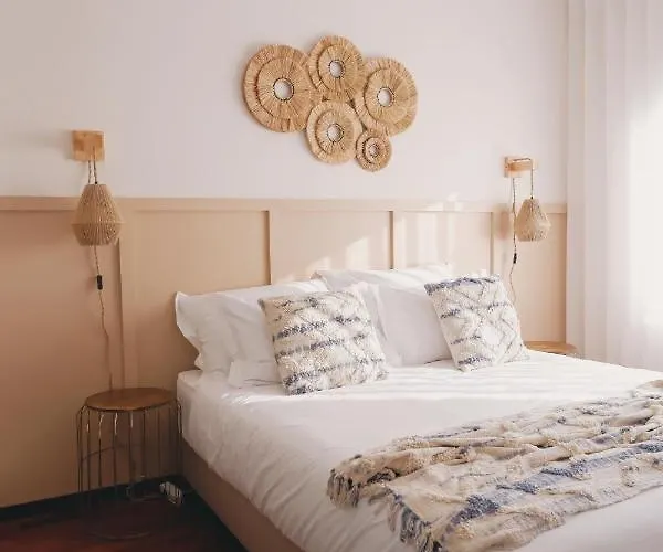 44 Forty Four Coast - By Double Ninety