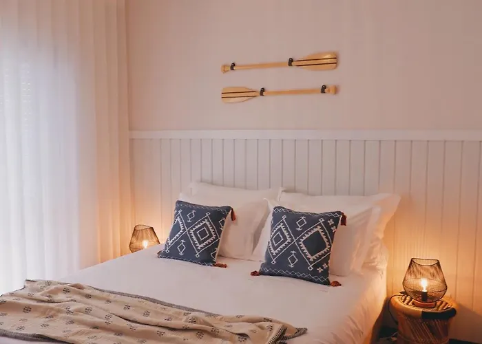 44 Forty Four Coast - By Double Ninety 4*