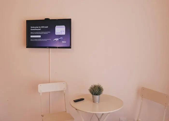 44 Forty Four Coast - By Double Ninety Casa de hóspedes